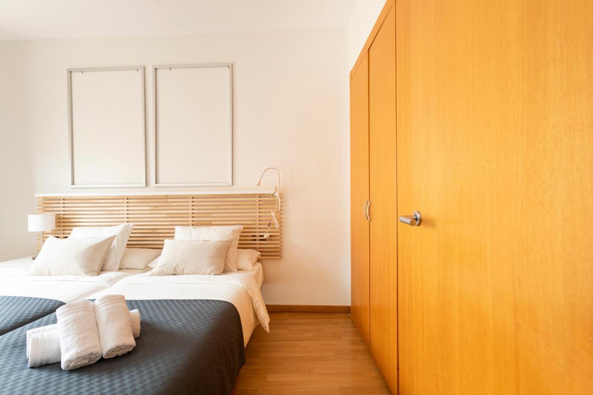 Ab North Barcelona Apartments Santa Coloma de Gramenet Ngoại thất bức ảnh