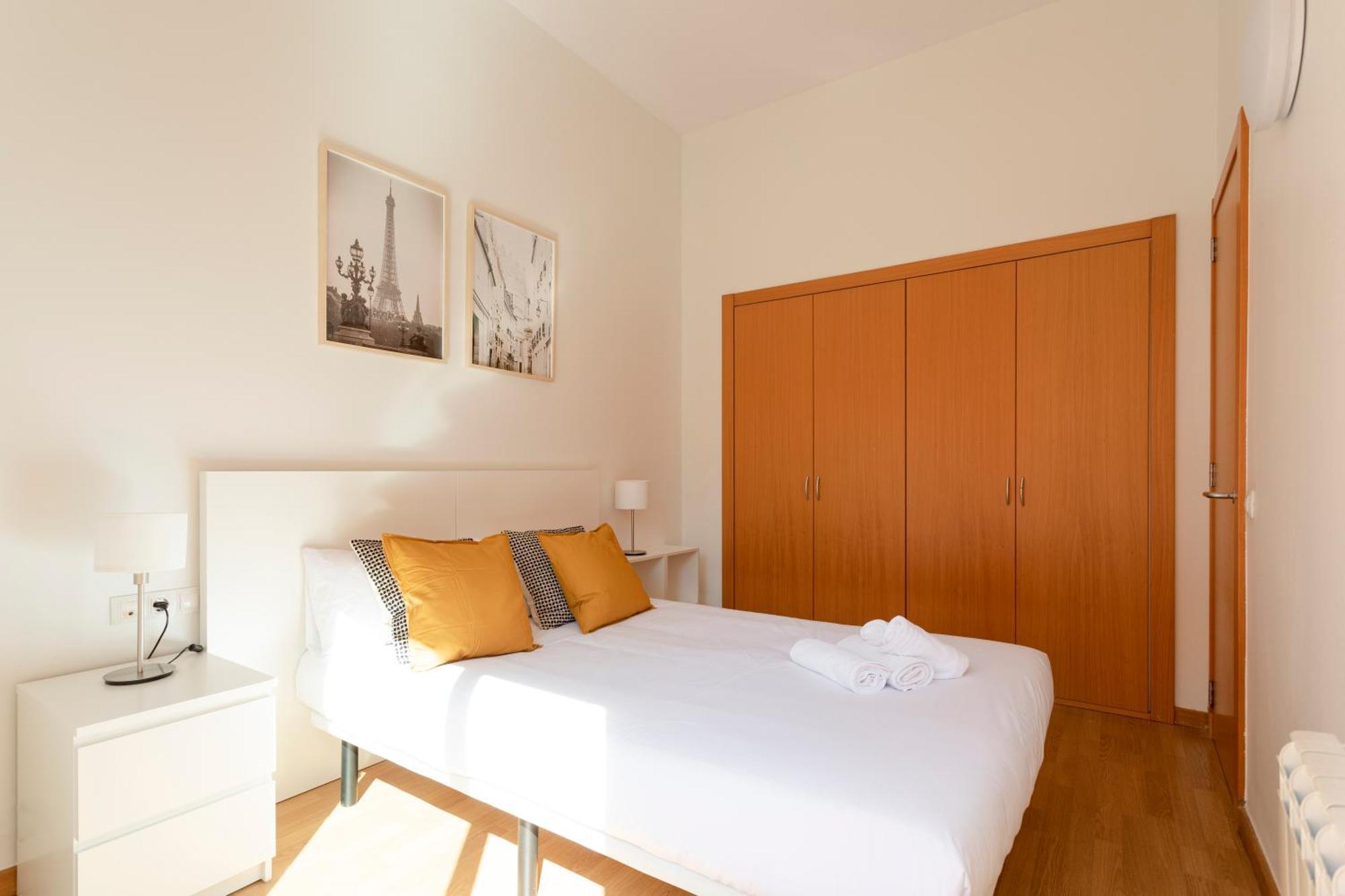 Ab North Barcelona Apartments Santa Coloma de Gramenet Ngoại thất bức ảnh